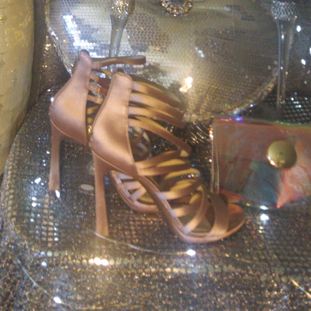 Jessica Simpson Palkaya - Picture 2 of 2